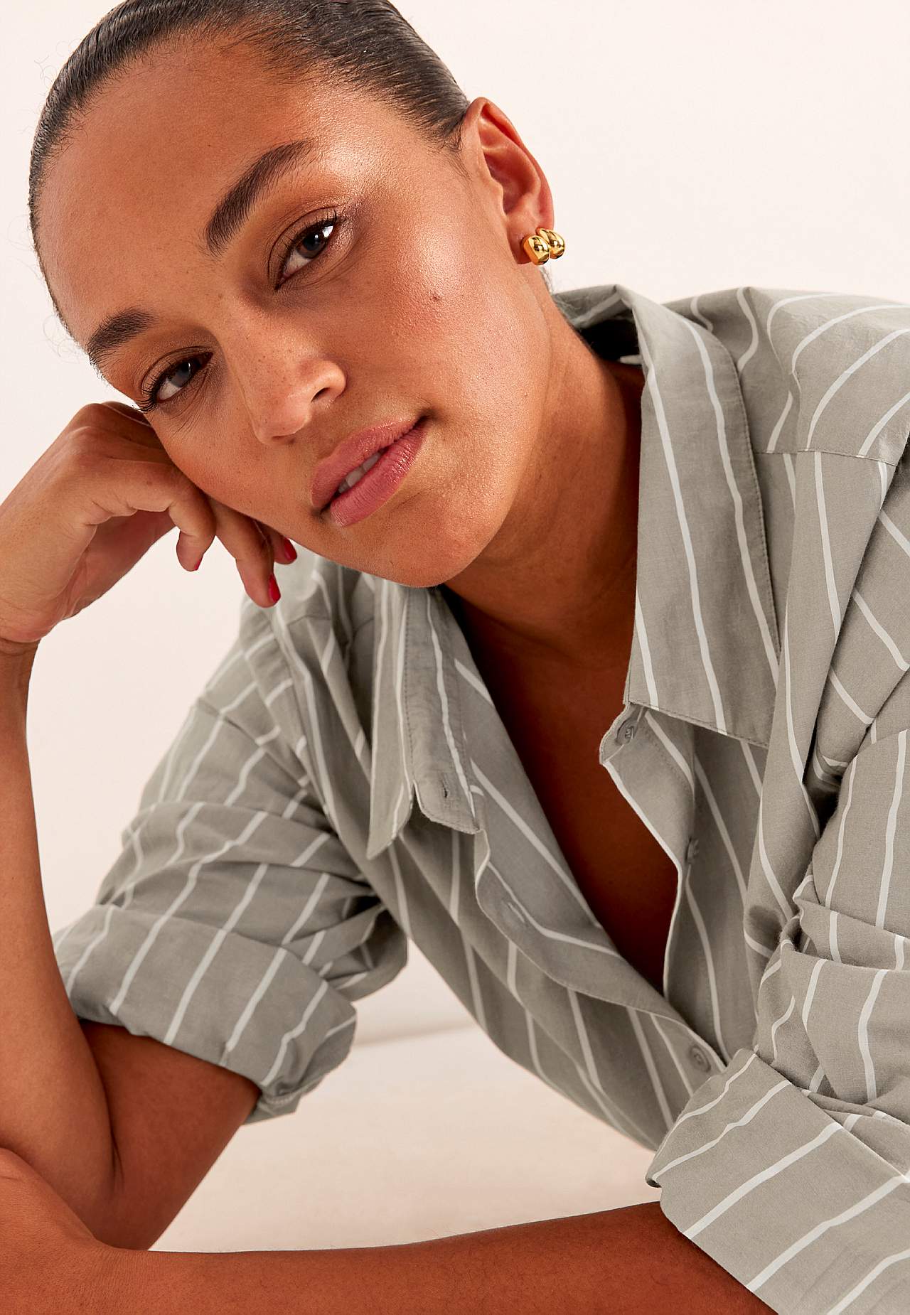 Stribet kjole med lommer