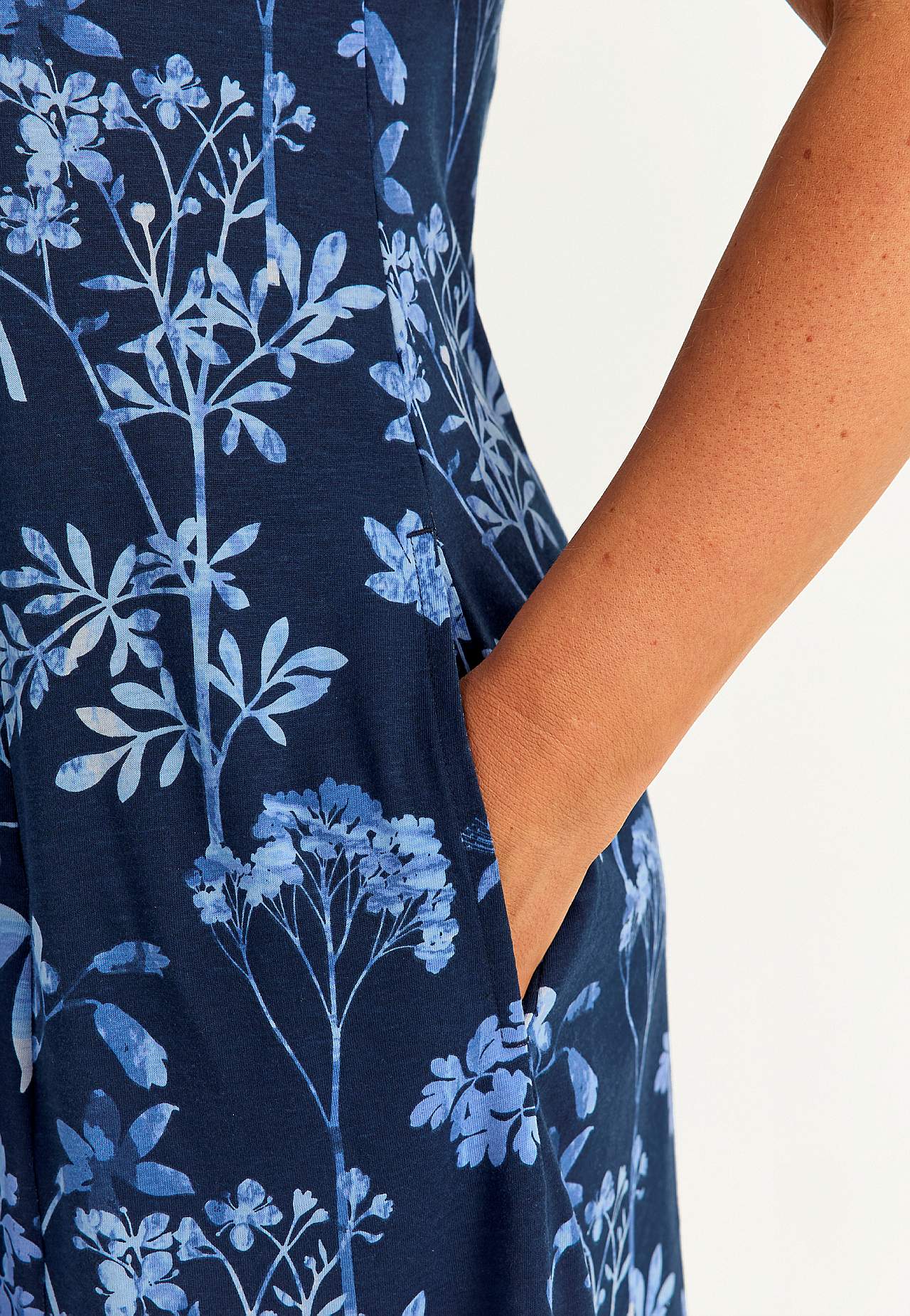 Mønstret jerseykjole med lommer