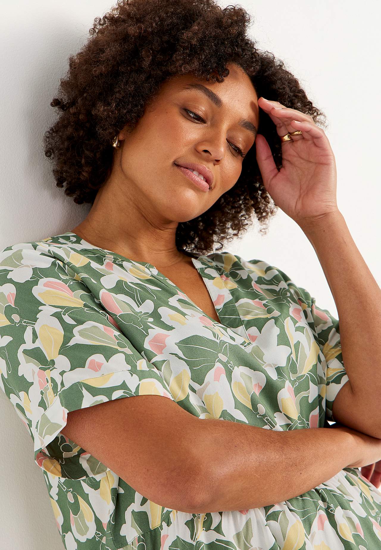 Viskosekjole med volant