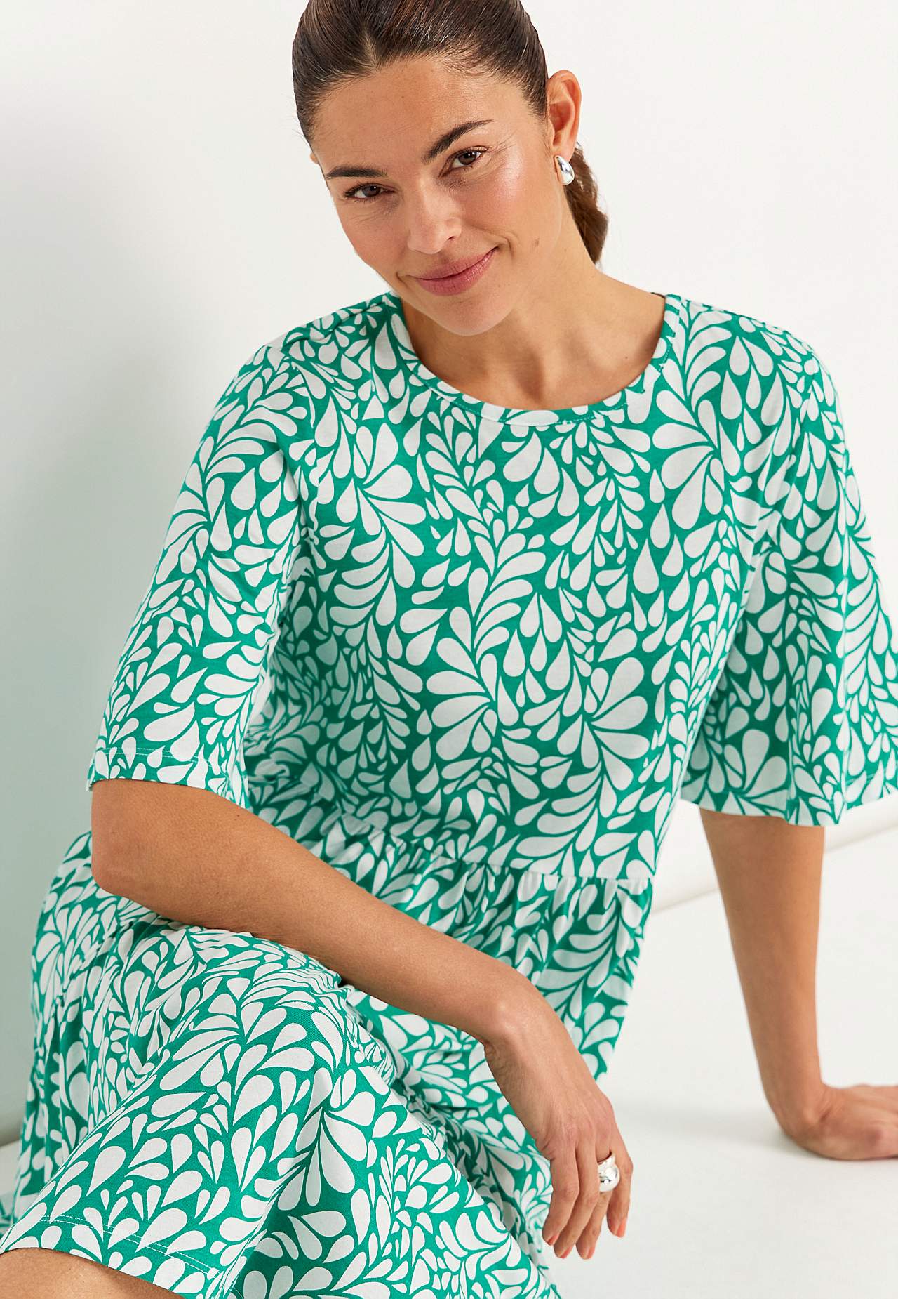 Jerseykjole med volant