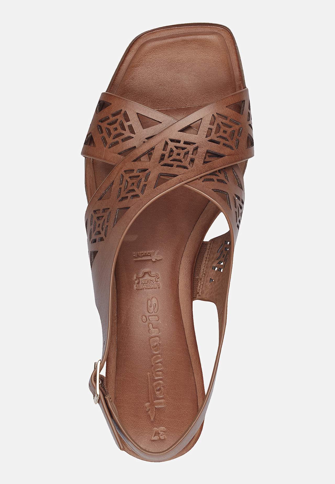 Sandal med hæl med hulmønstrede remme