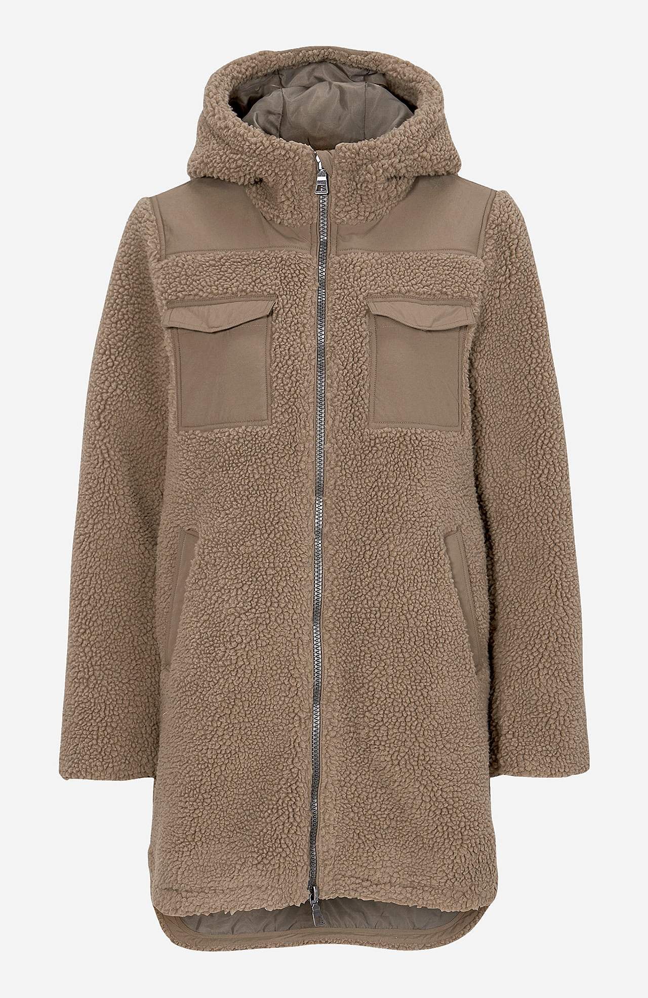 Jakke i trendy teddymateriale