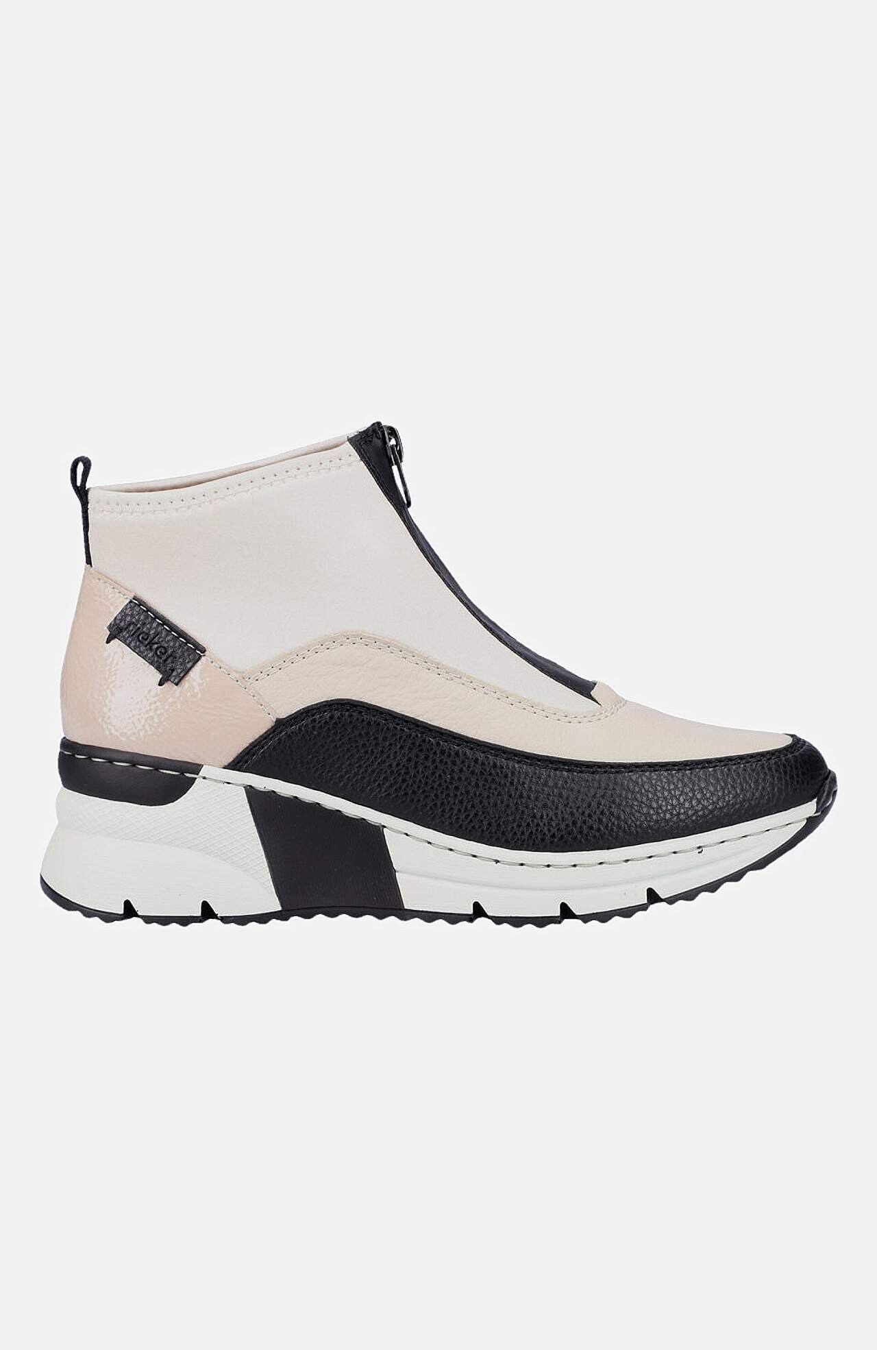 Sneakerstøvle med wedgehæl