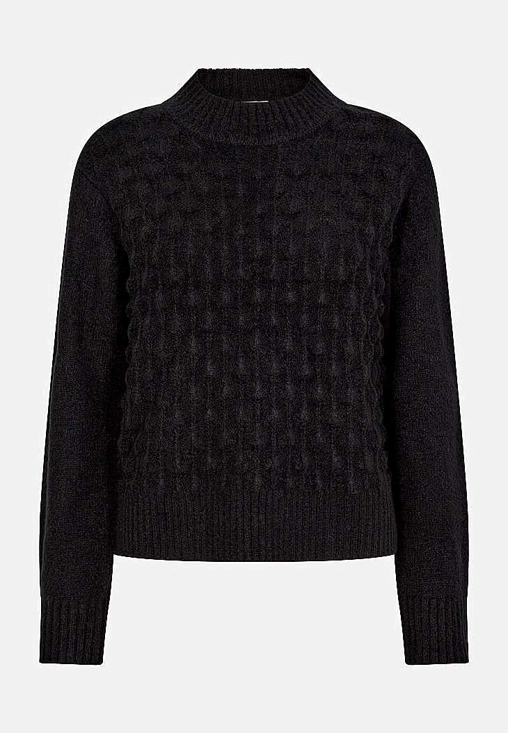 Strikket trøje med hulmønster