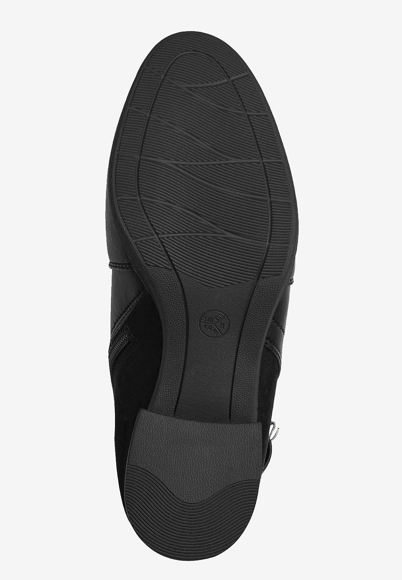 Ankelstøvle med metalspænde