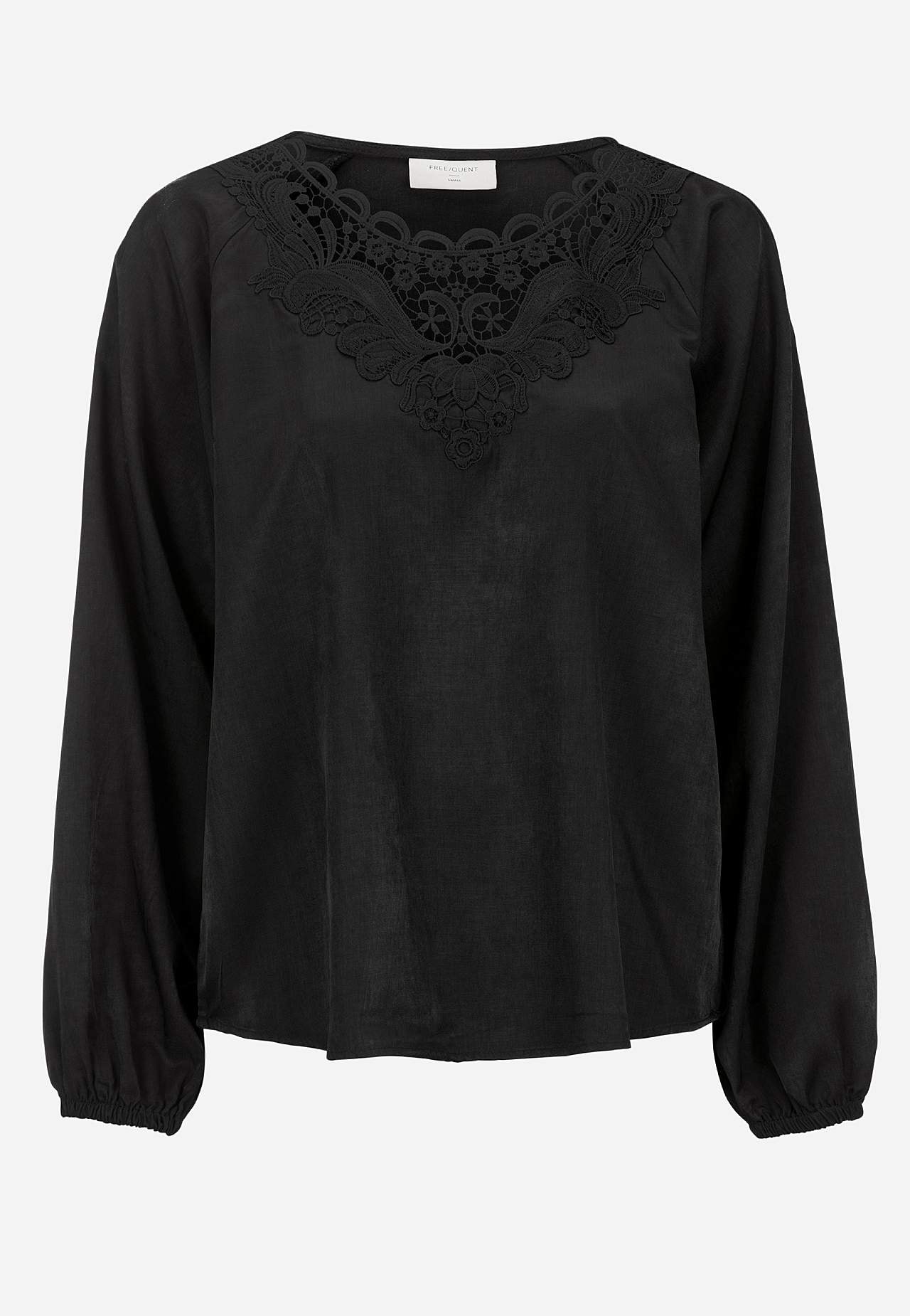 Satinbluse med broderi