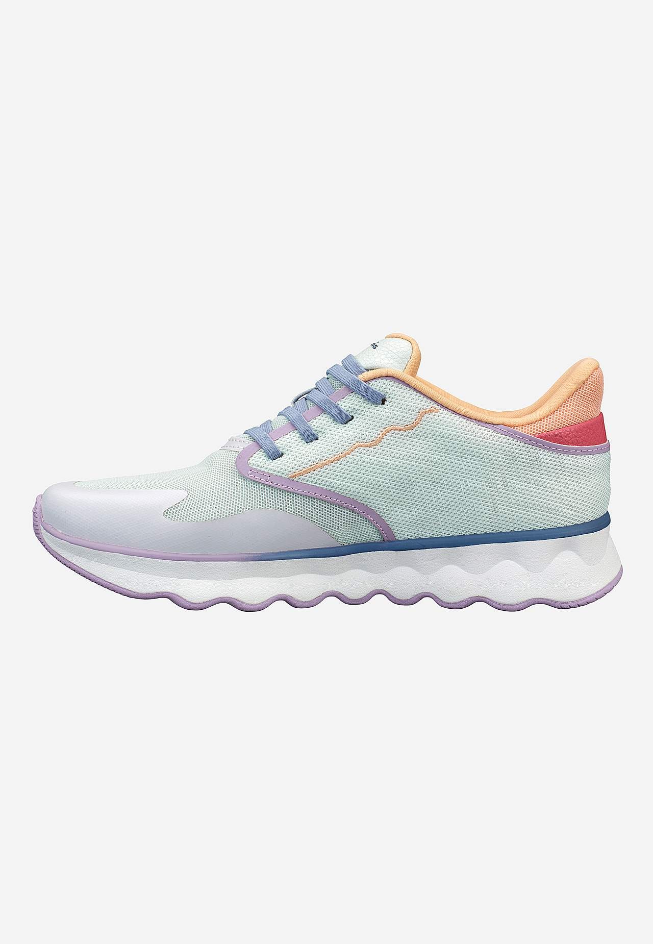 Sneakers med snøring