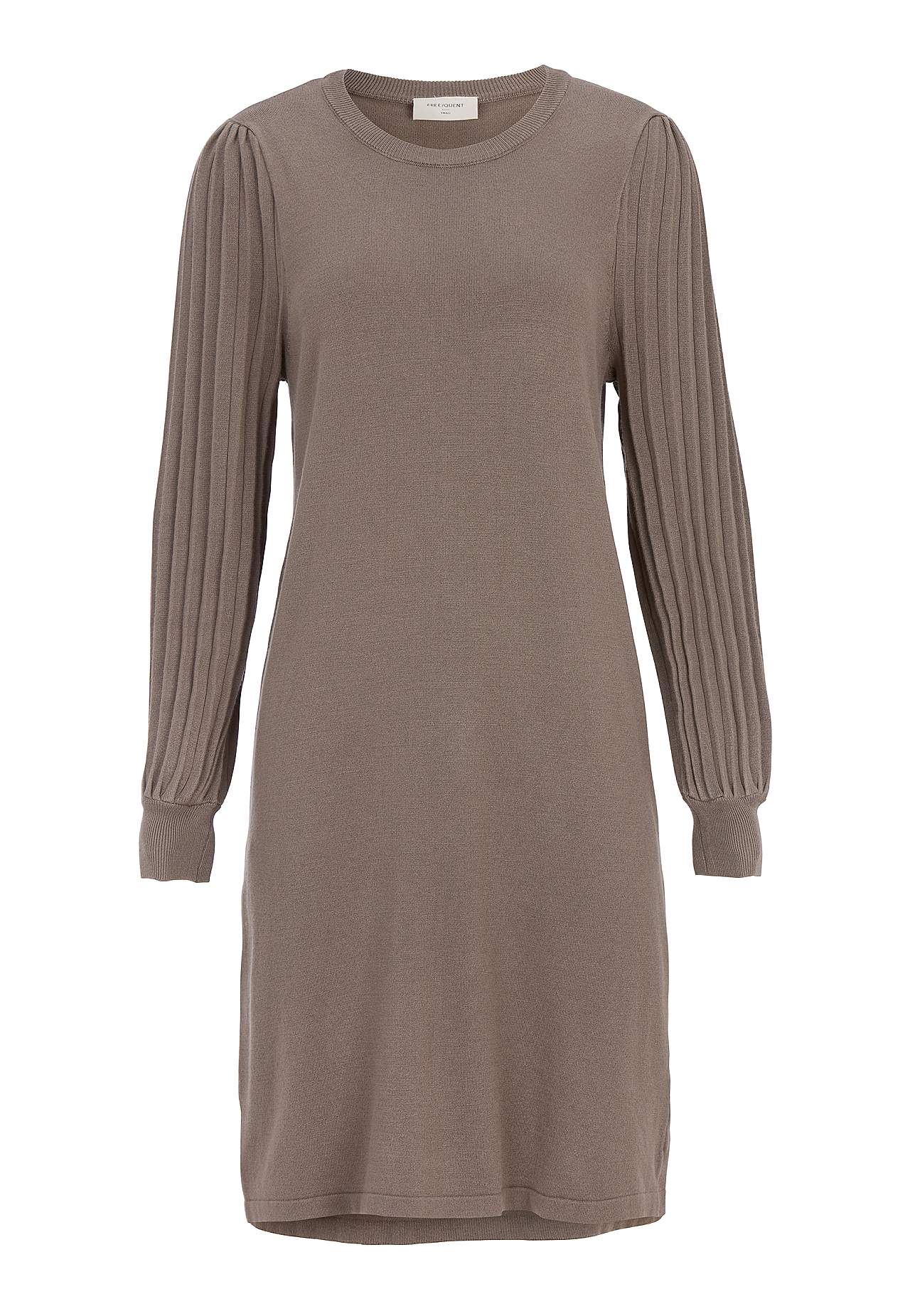 Fintstrikket kjole med plisserede ærmer