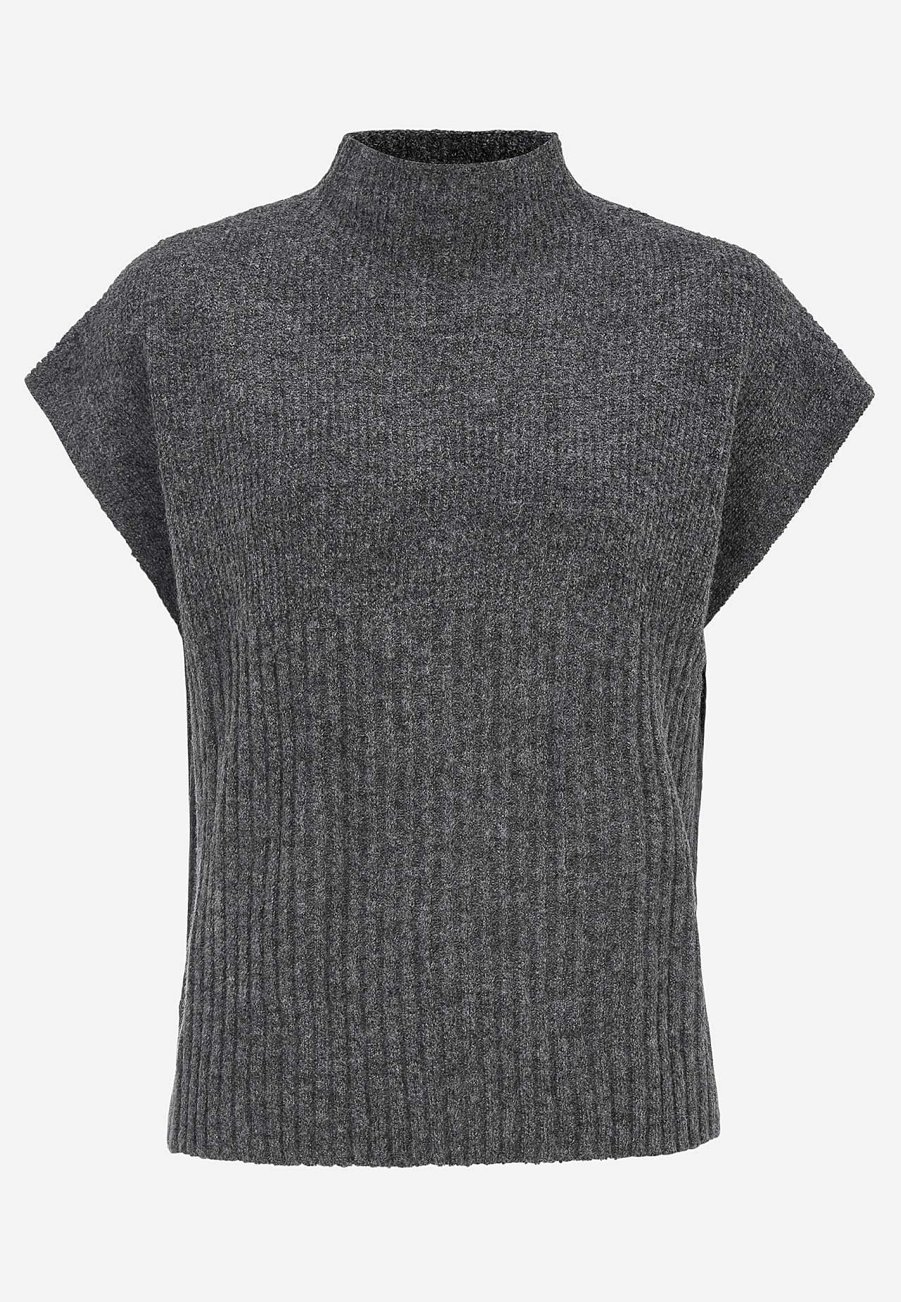 Strikket vest med halvrullekravetrøje