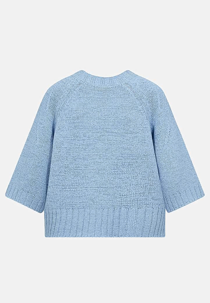 Luftig strikket trøje