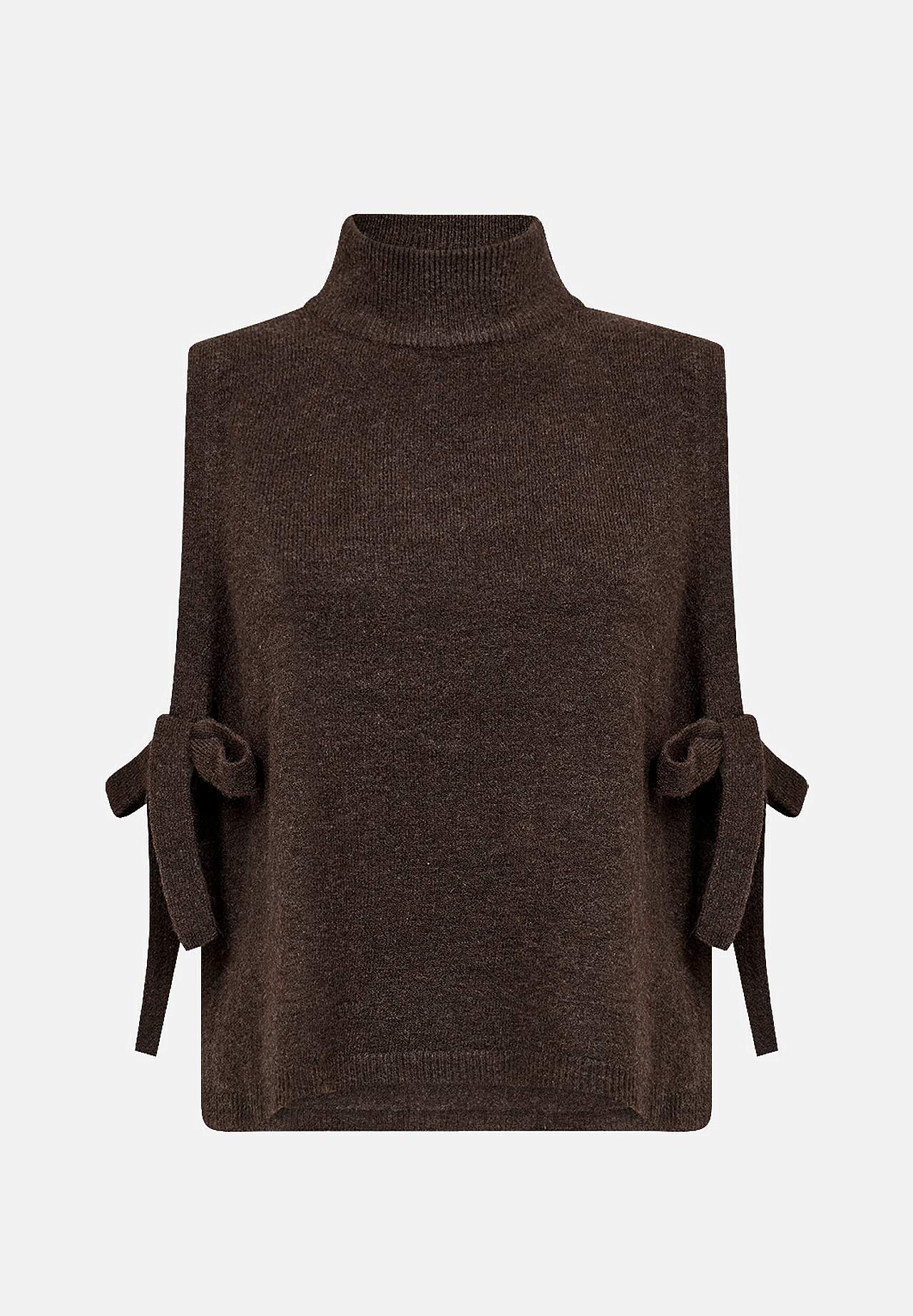 Strikket vest med halvrullekravetrøje